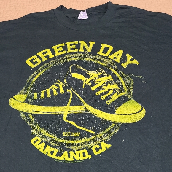 Green Day Oakland, CA  band T shirt size 2XL - Picture 1 of 5